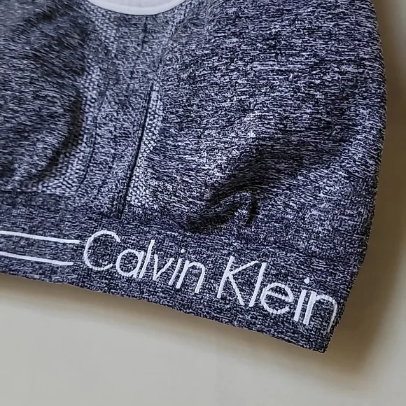 Calvin Klein Heathered Grey Reversible Performance Sports Bra - XS - Picture 2 of 9